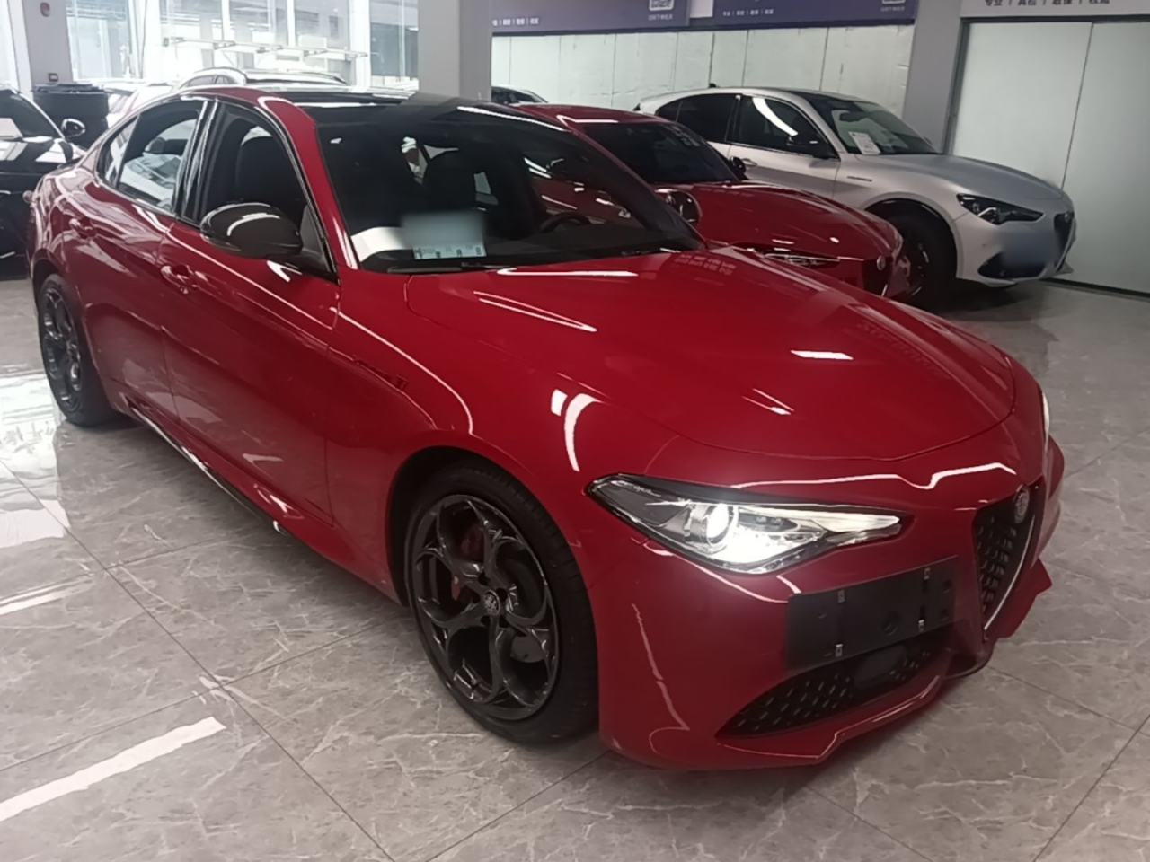Alfa Romeo Giulia - фото 2