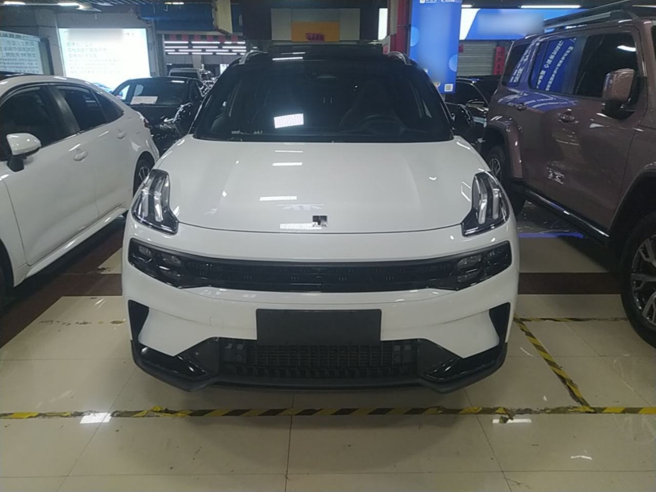 Lynk & Co 06 - фото 1