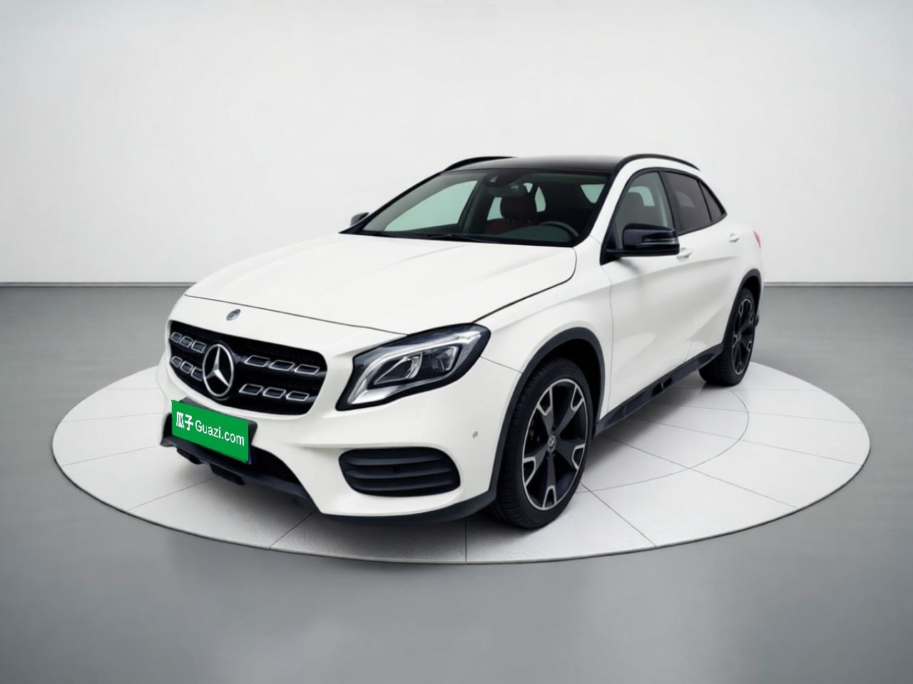 Mercedes-Benz GLA - фото 0