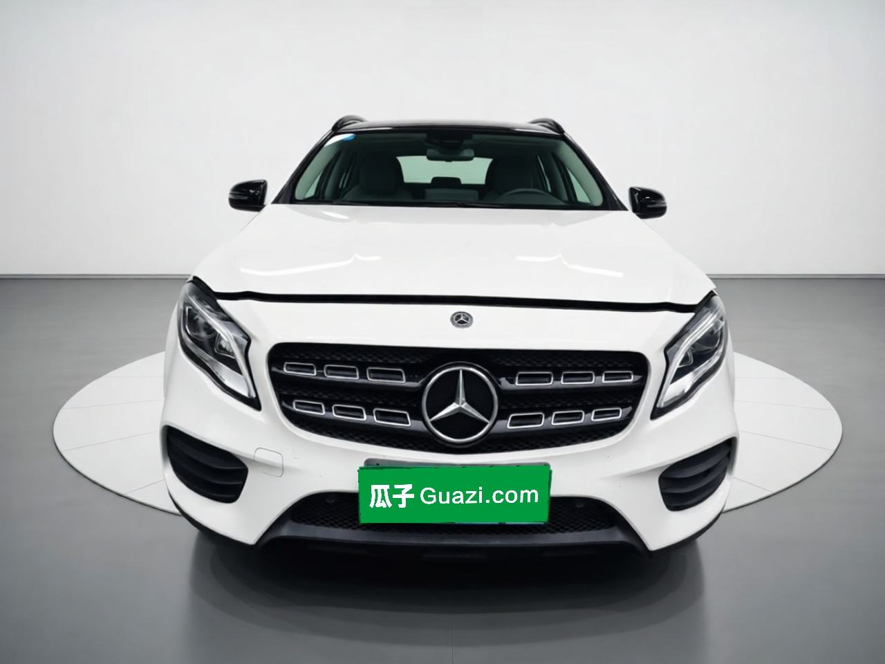 Mercedes-Benz GLA - фото 1