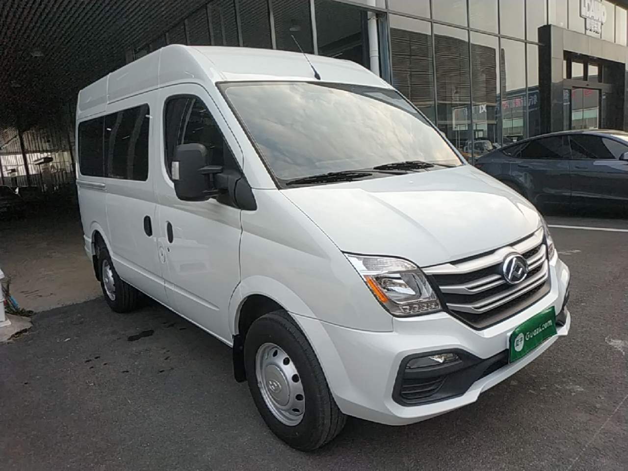 Maxus V80 - фото 2
