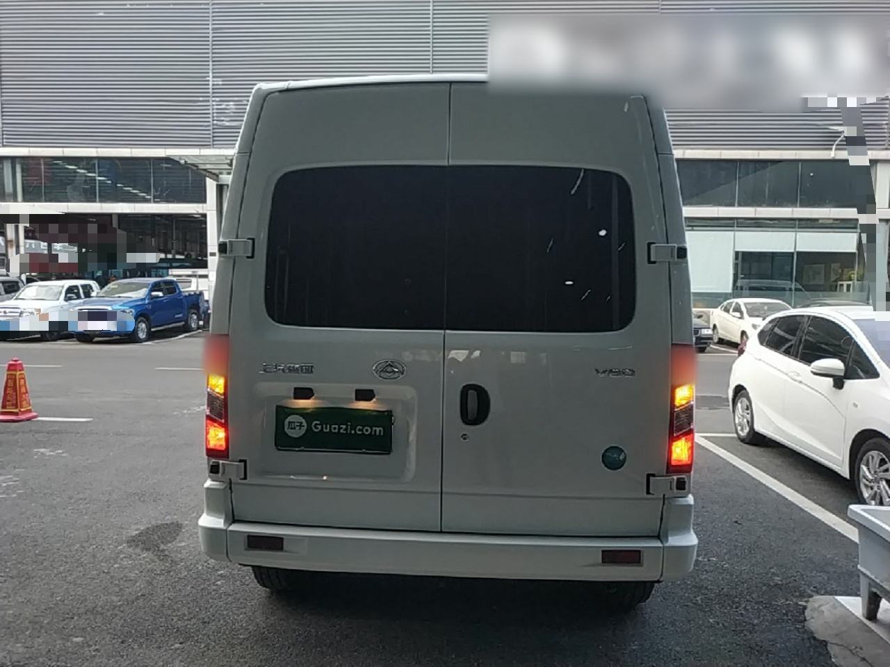 Maxus V80 - фото 4