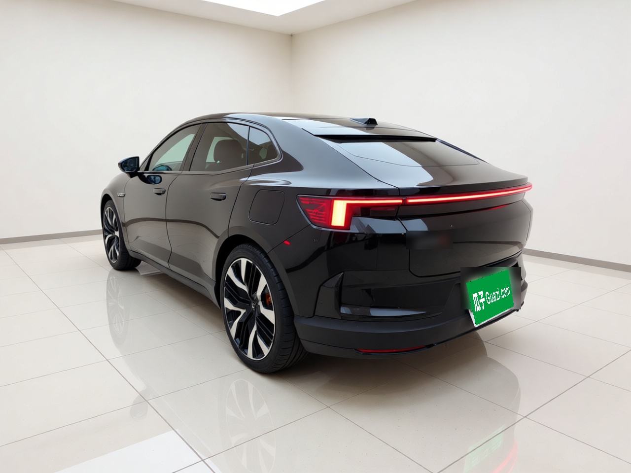 Polestar 4 - фото 3