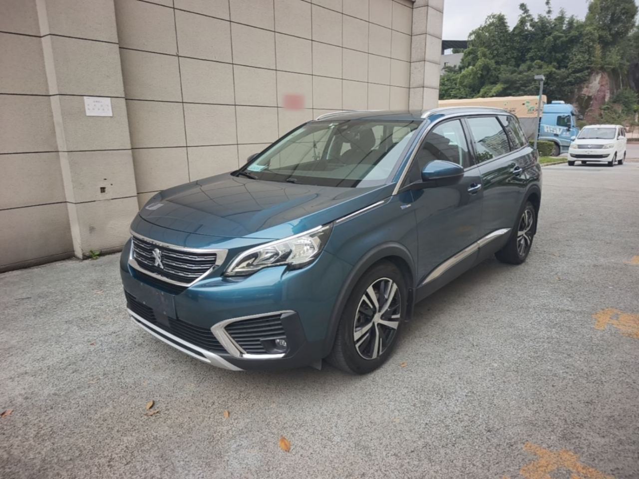 Peugeot 5008 - фото 0