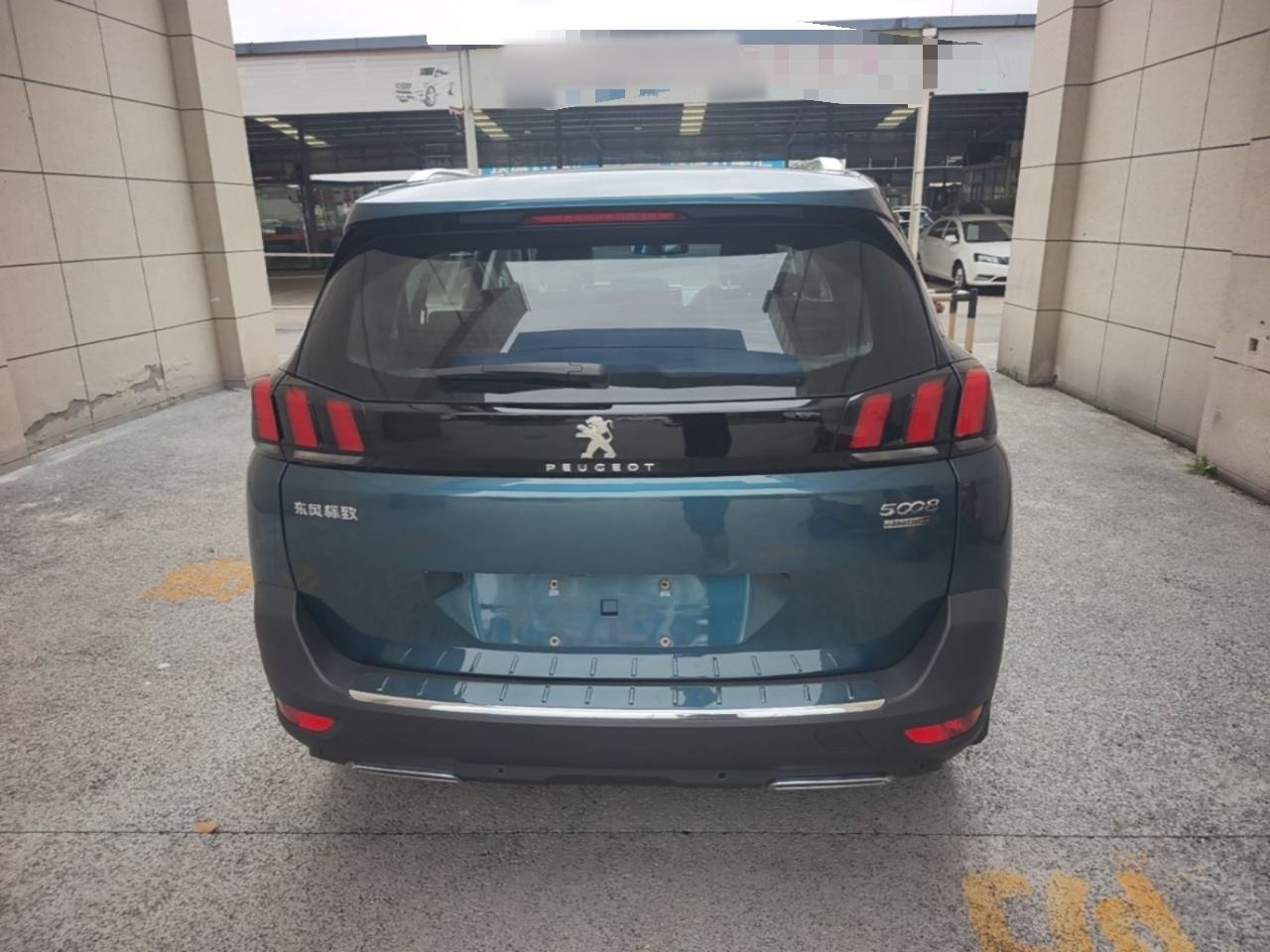 Peugeot 5008 - фото 4