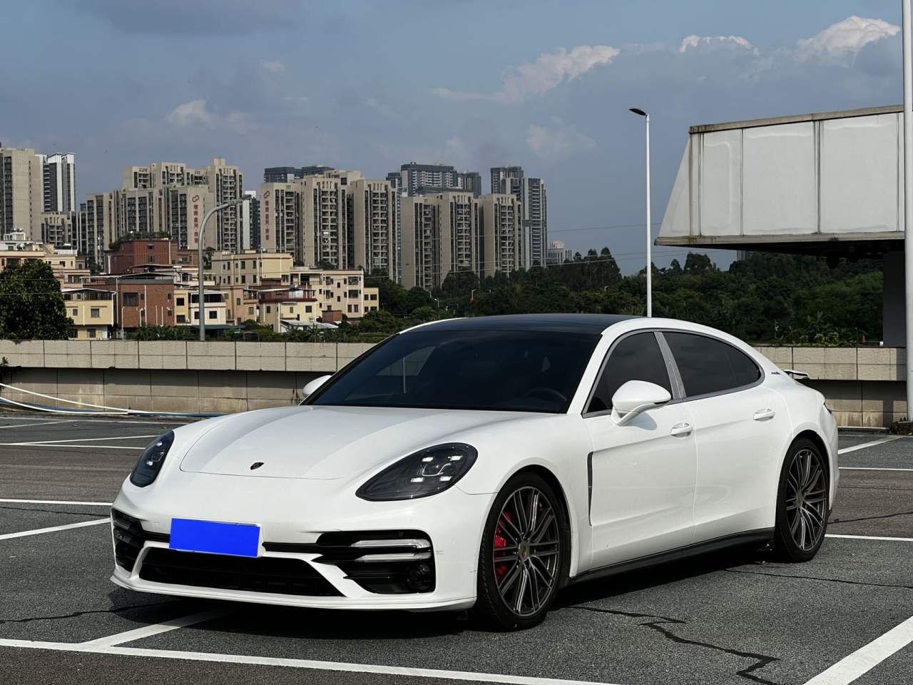 Porsche Panamera - фото 0