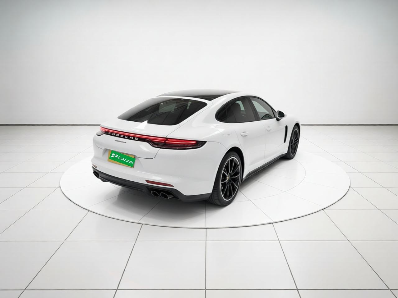Porsche Panamera - фото 3