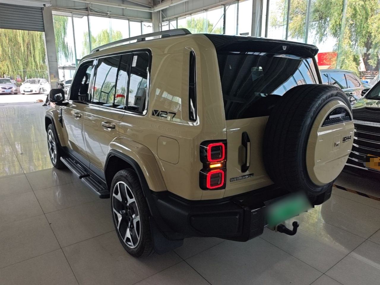 iCAR V27 - фото 3