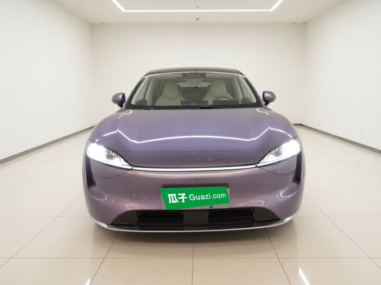 Luxeed R7 - фото 1