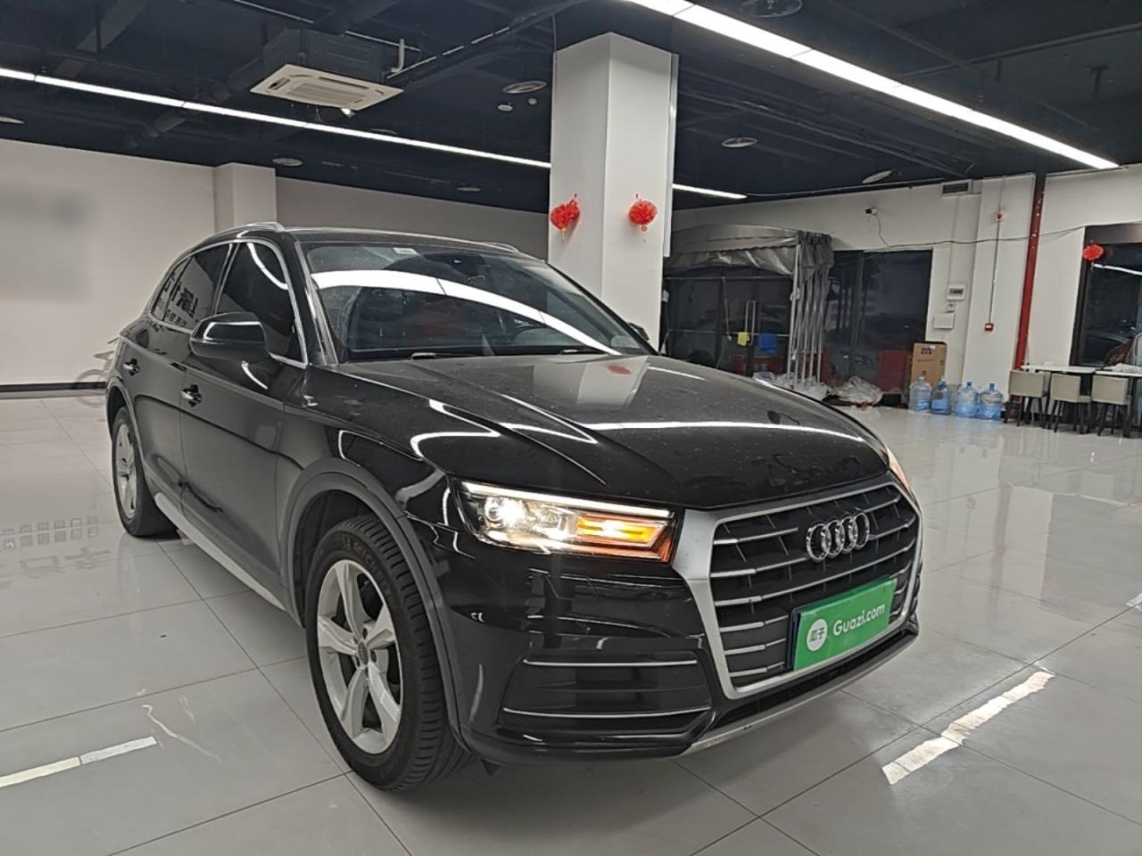 Audi Q5L - фото 2