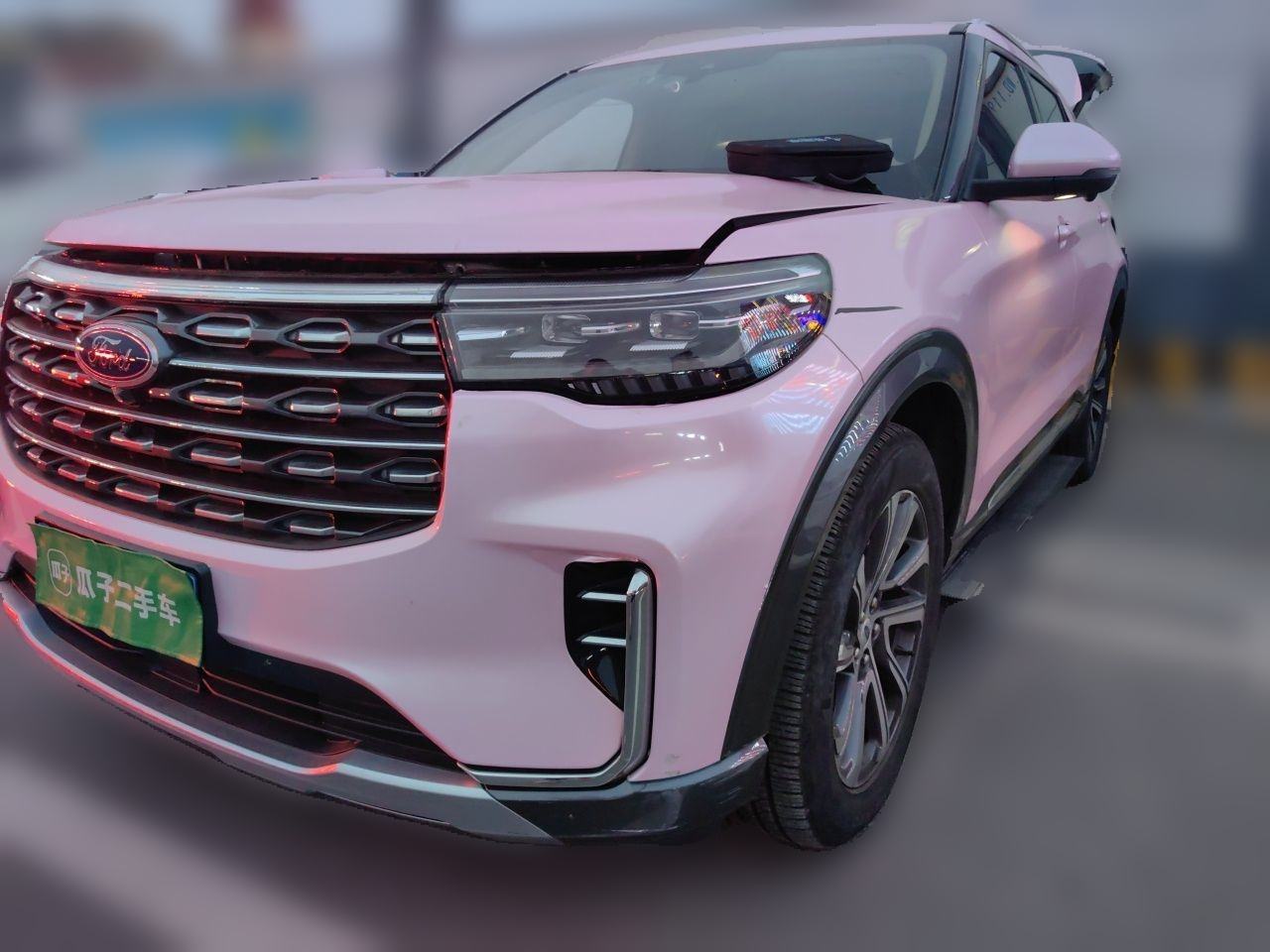 Ford Explorer - фото 0