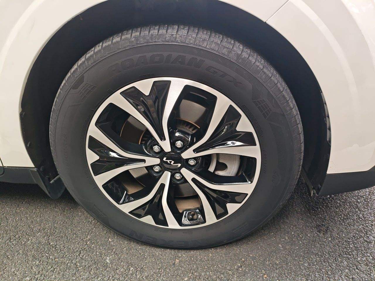 Kia Carnival - фото 4