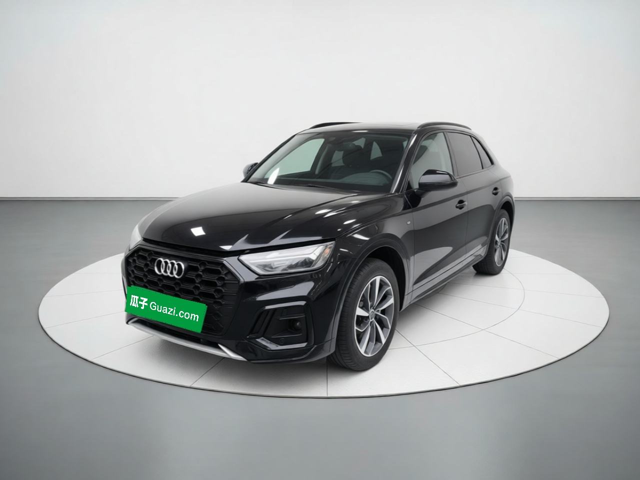 Audi Q5L - фото 0