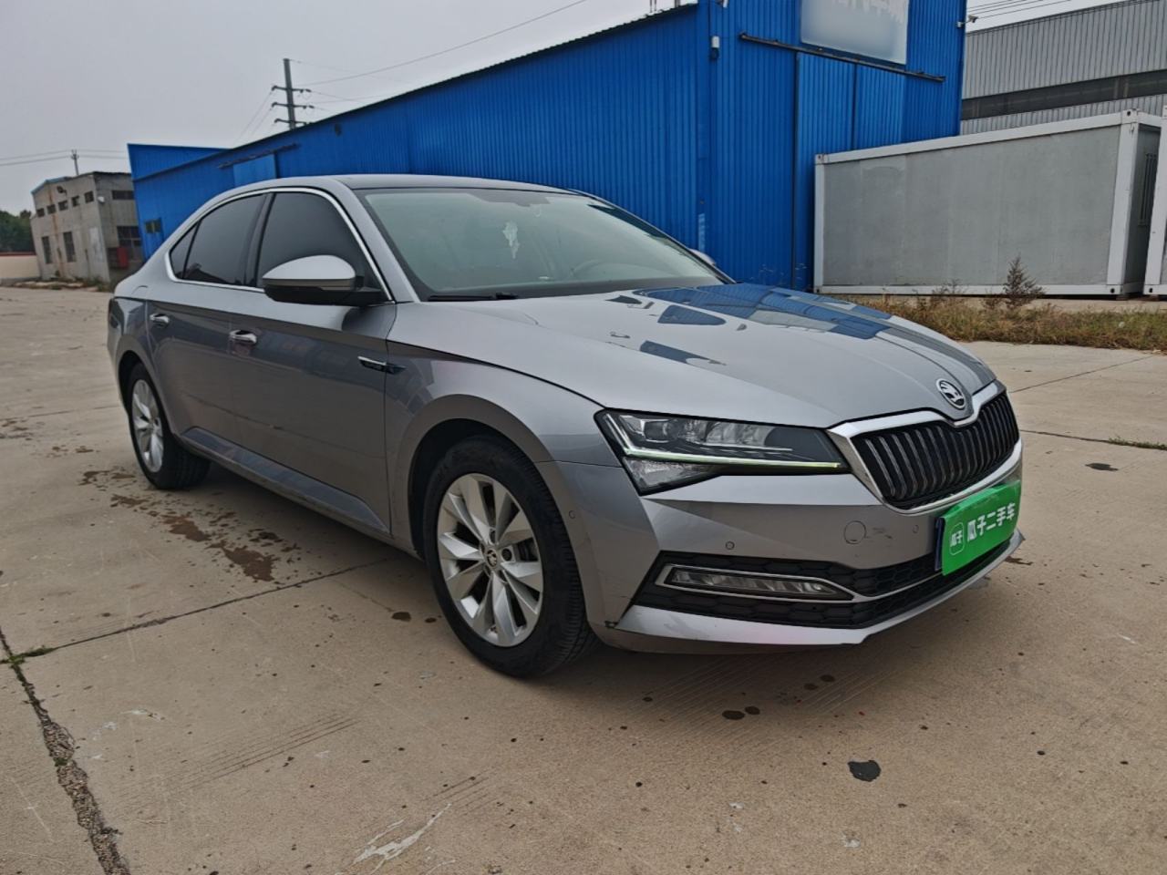 Skoda Superb - фото 2
