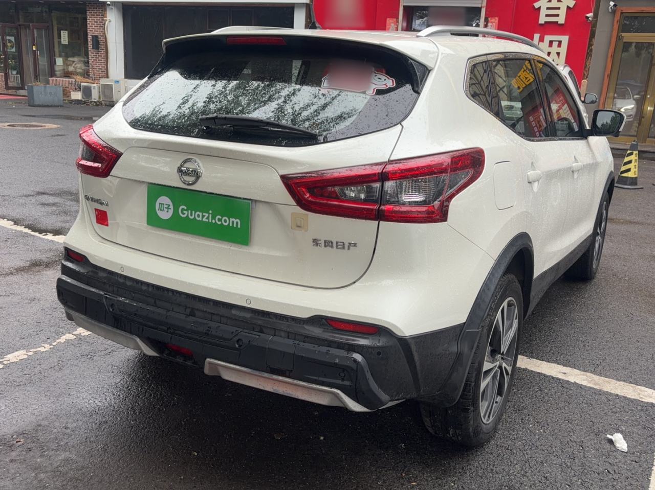 Nissan Qashqai - фото 4