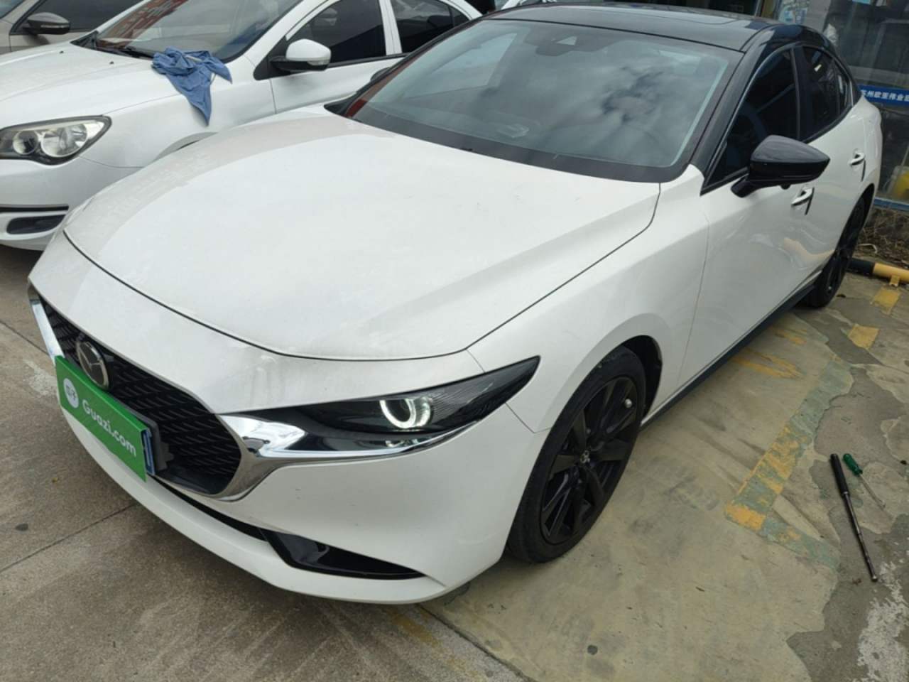 Mazda 3 - фото 0
