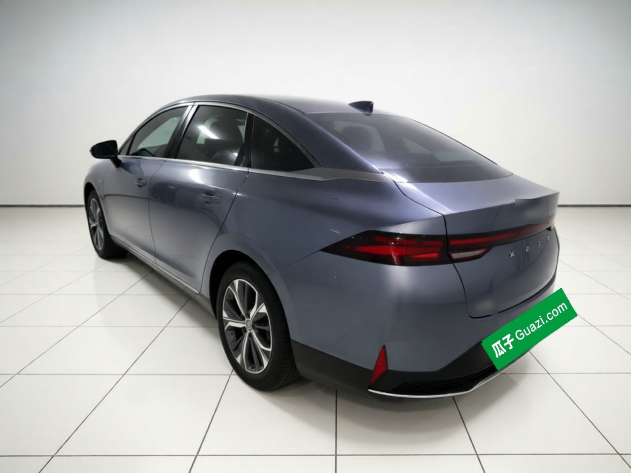 XPeng P5 - фото 3