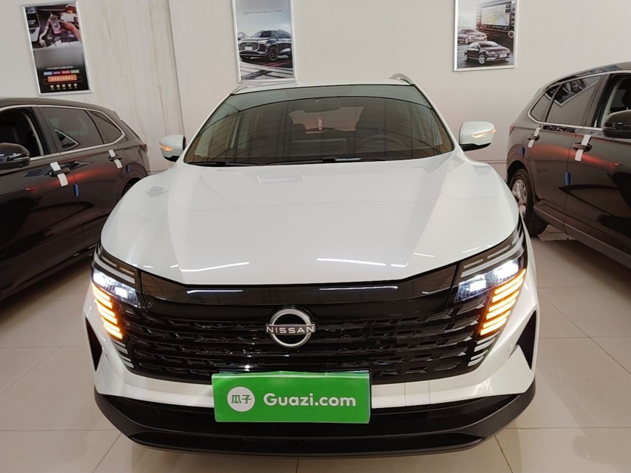 Nissan Qashqai - фото 1