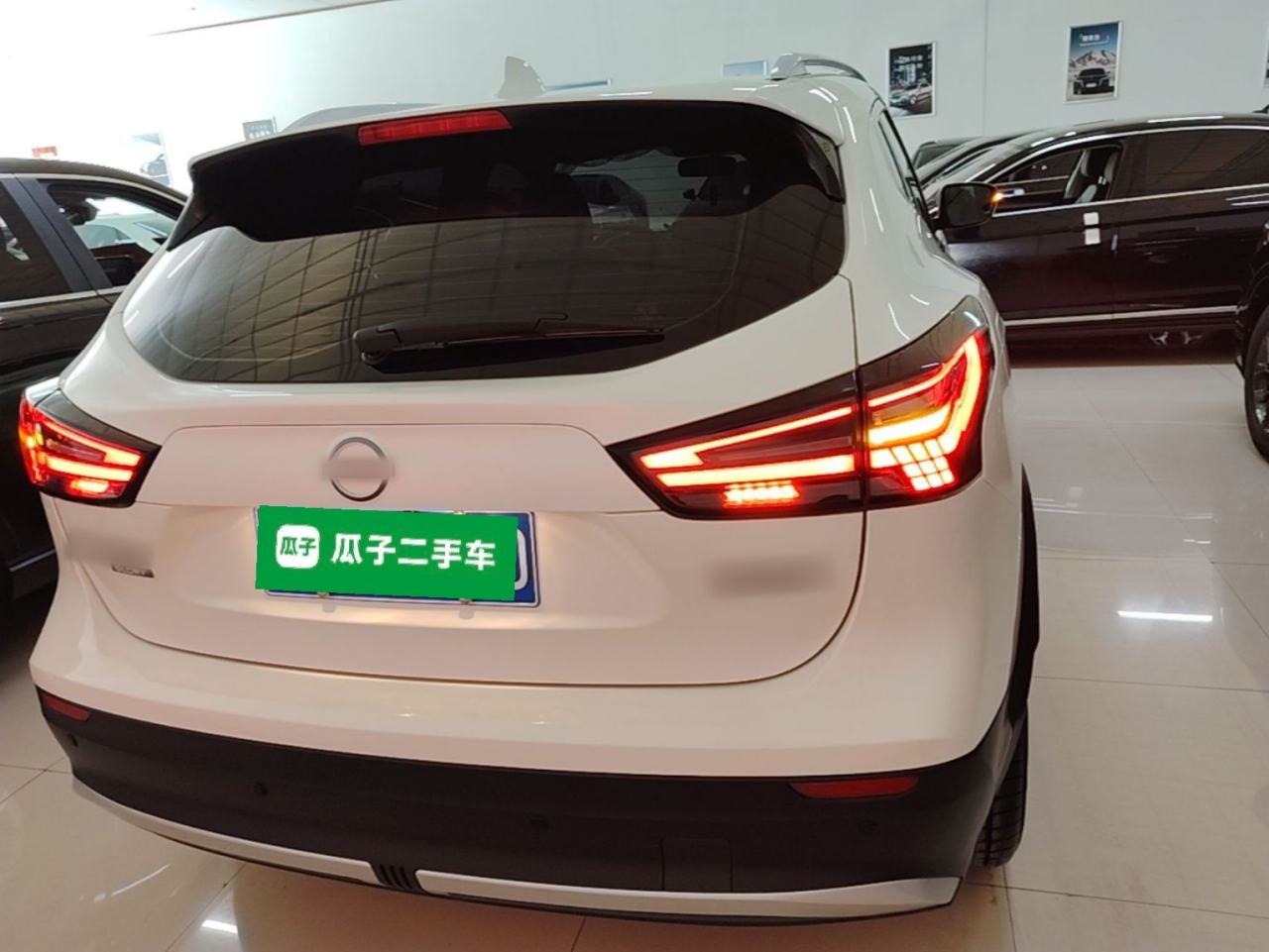 Nissan Qashqai - фото 4