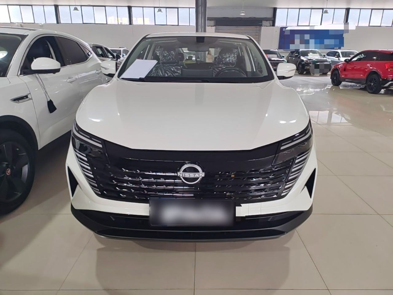 Nissan Qashqai - фото 1