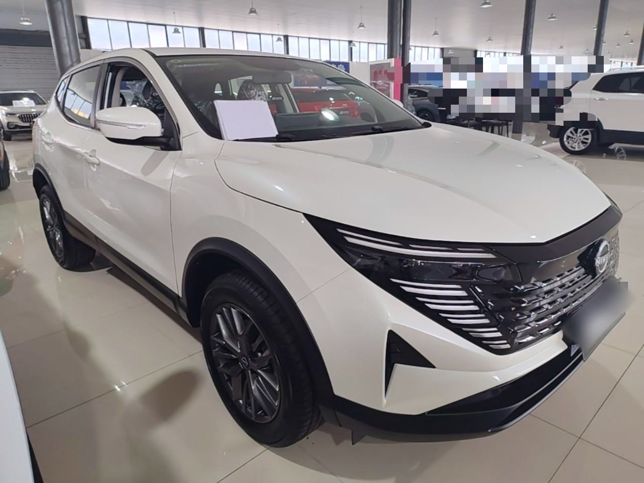 Nissan Qashqai - фото 2