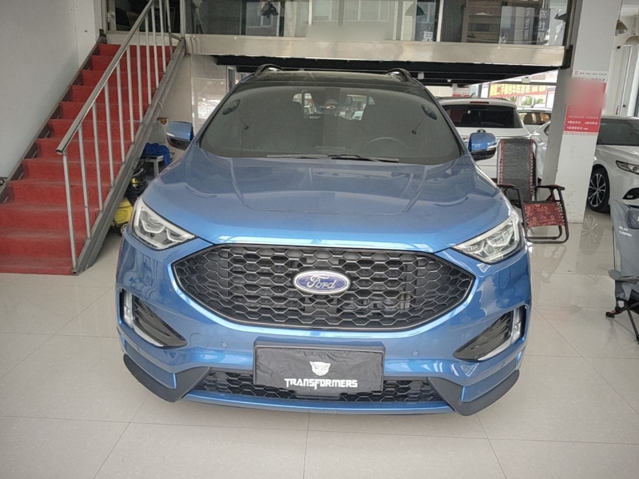 Ford Edge - фото 1