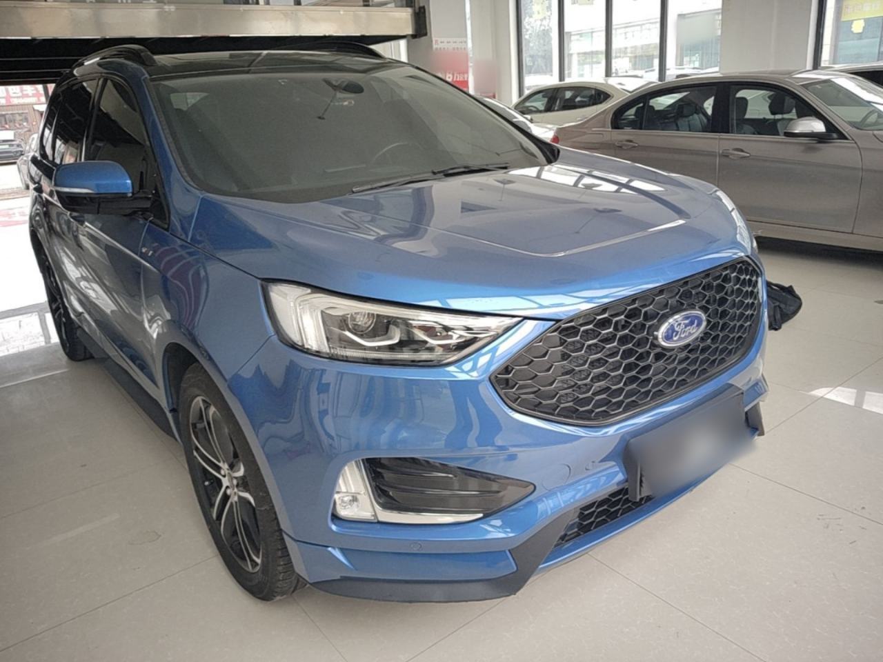 Ford Edge - фото 2