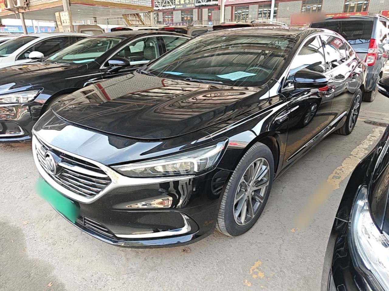 Buick LaCrosse - фото 0