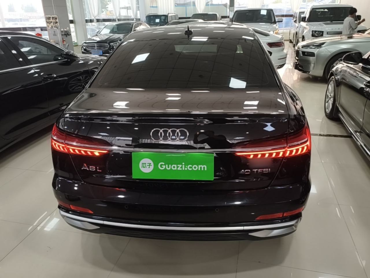 Audi A6L - фото 4