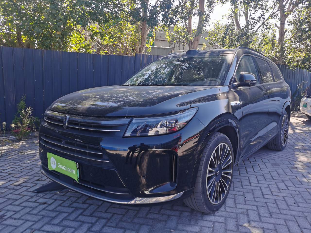 AITO M7 - фото 0