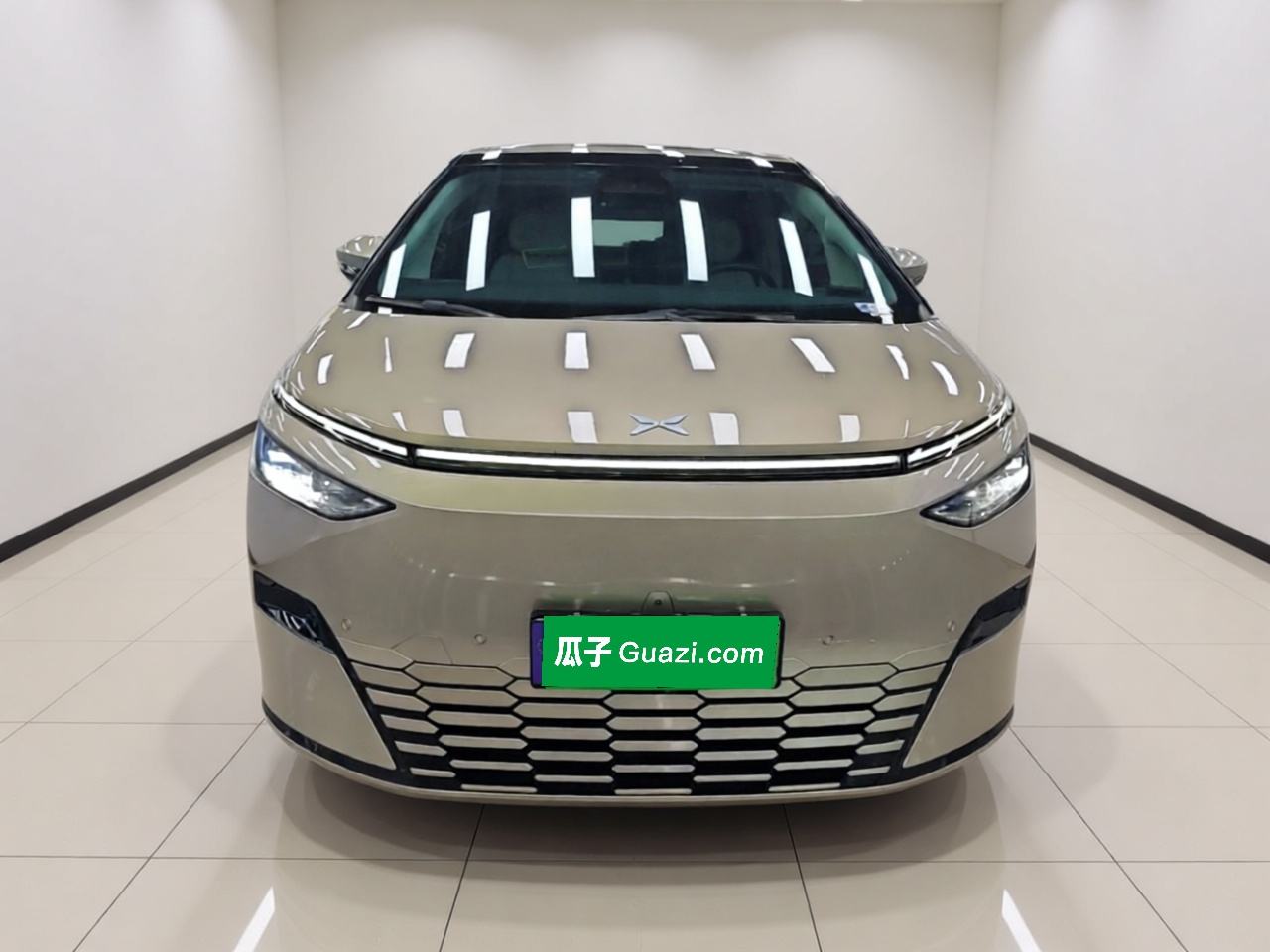 XPeng X9 - фото 1