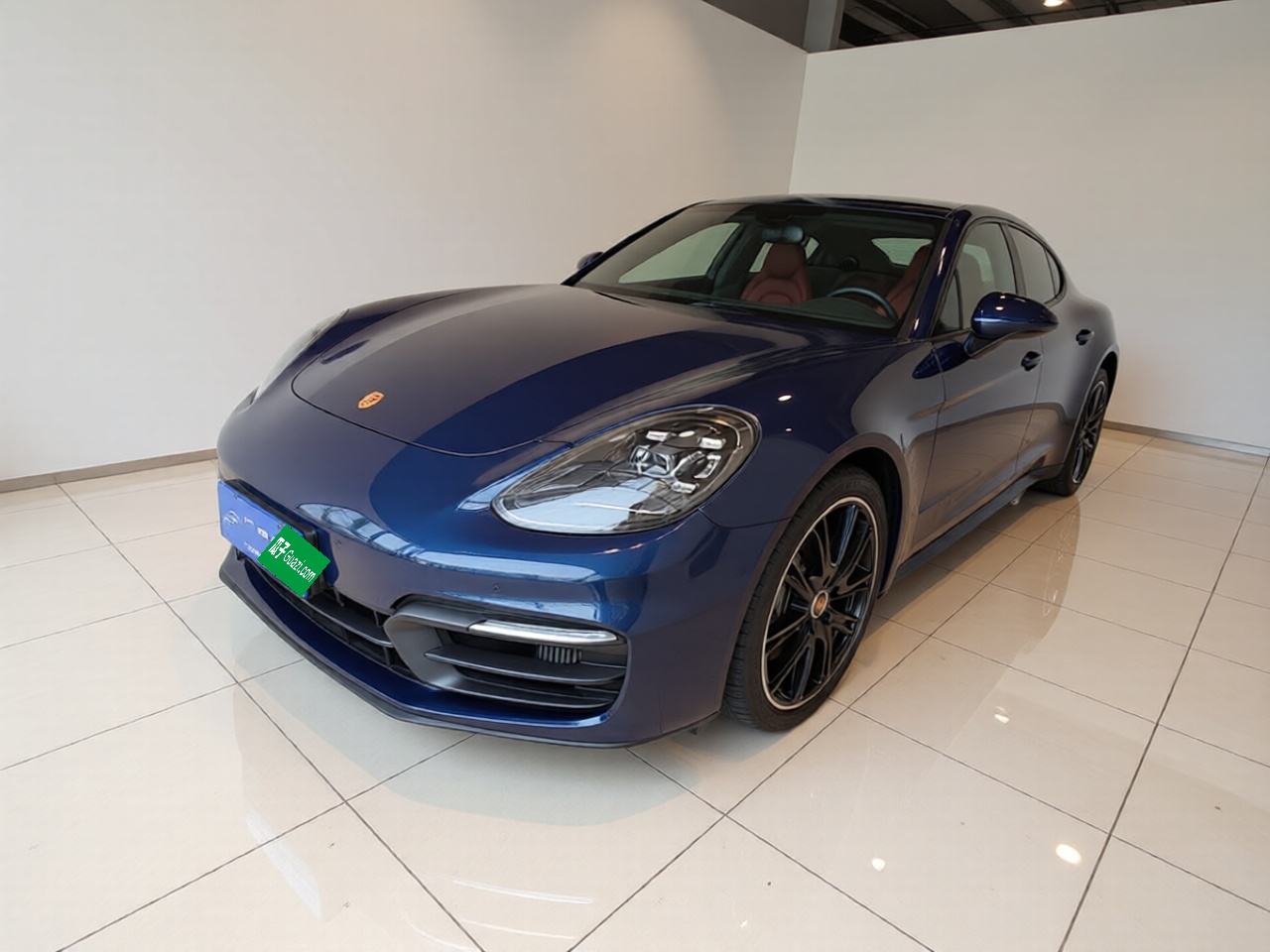 Porsche Panamera - фото 0