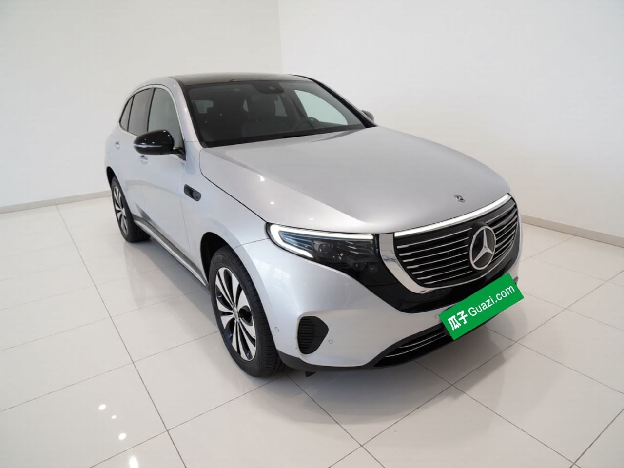 Mercedes-Benz EQC - фото 2