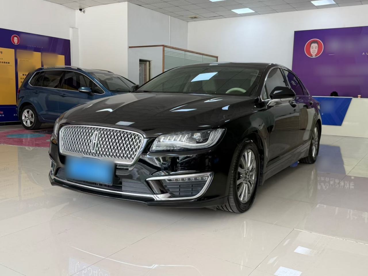 Lincoln MKZ - фото 0
