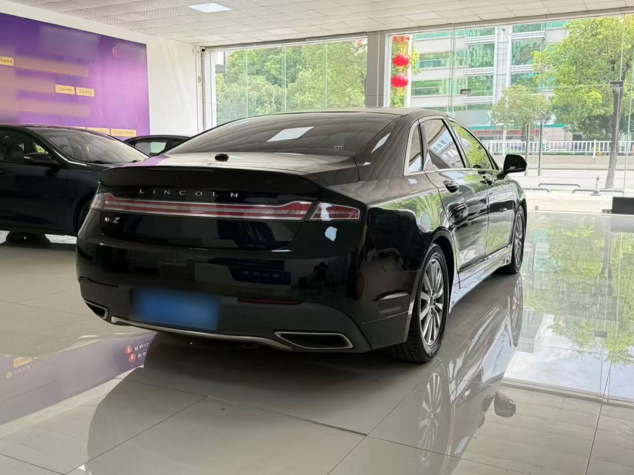 Lincoln MKZ - фото 4