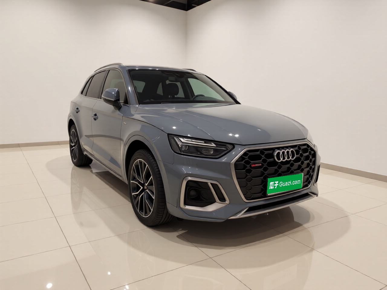 Audi Q5L - фото 2