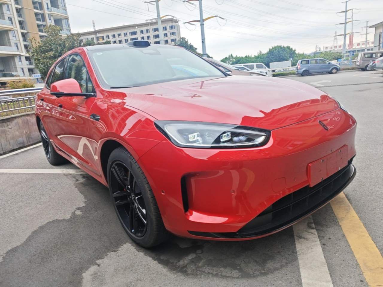 AITO M5 - фото 2