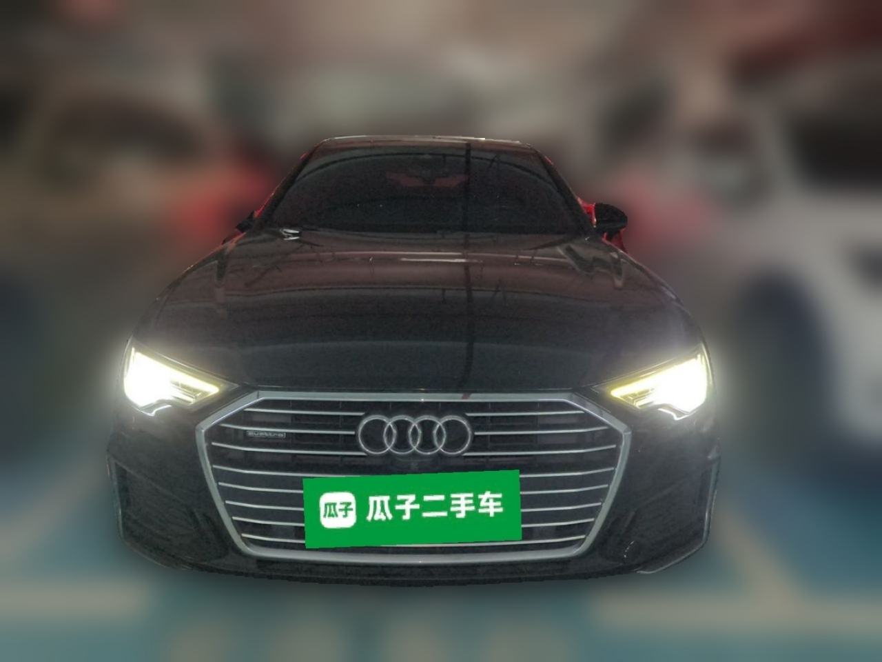 Audi A6L - фото 1