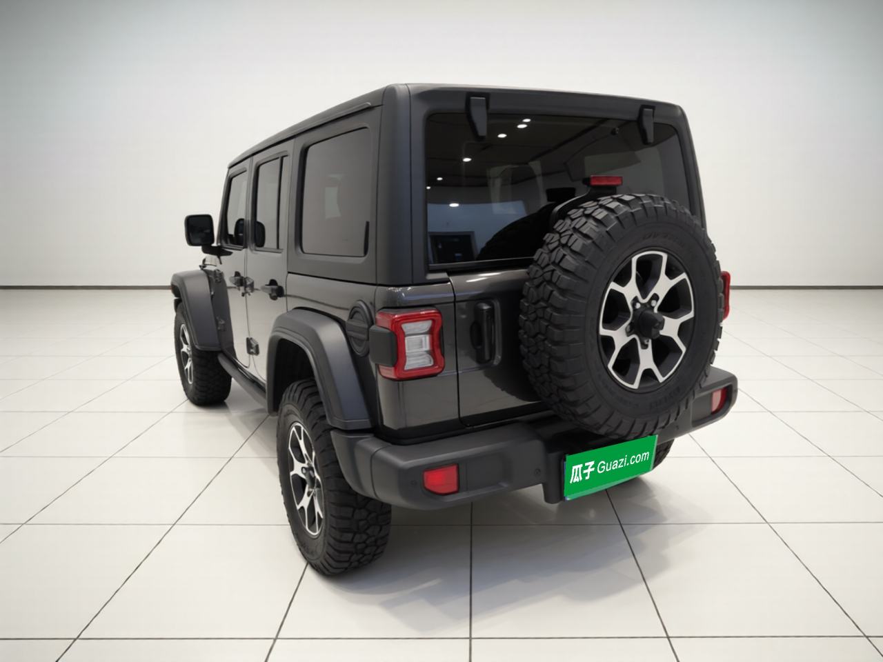 Jeep Wrangler - фото 3