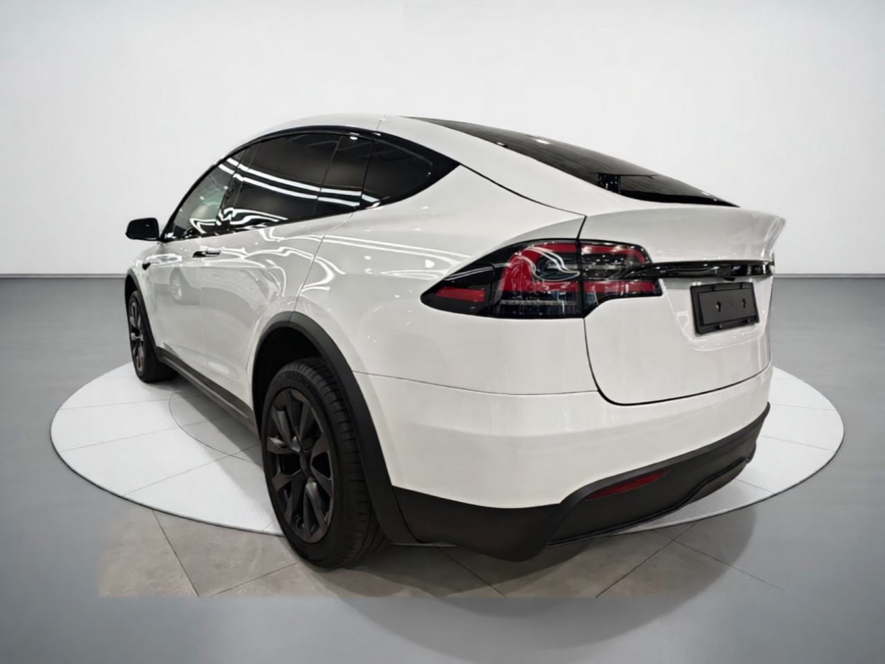 Tesla Model X - фото 3