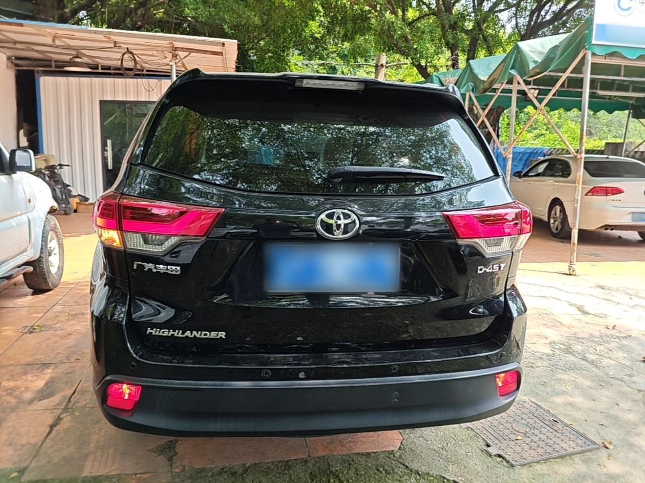 Toyota Highlander - фото 2
