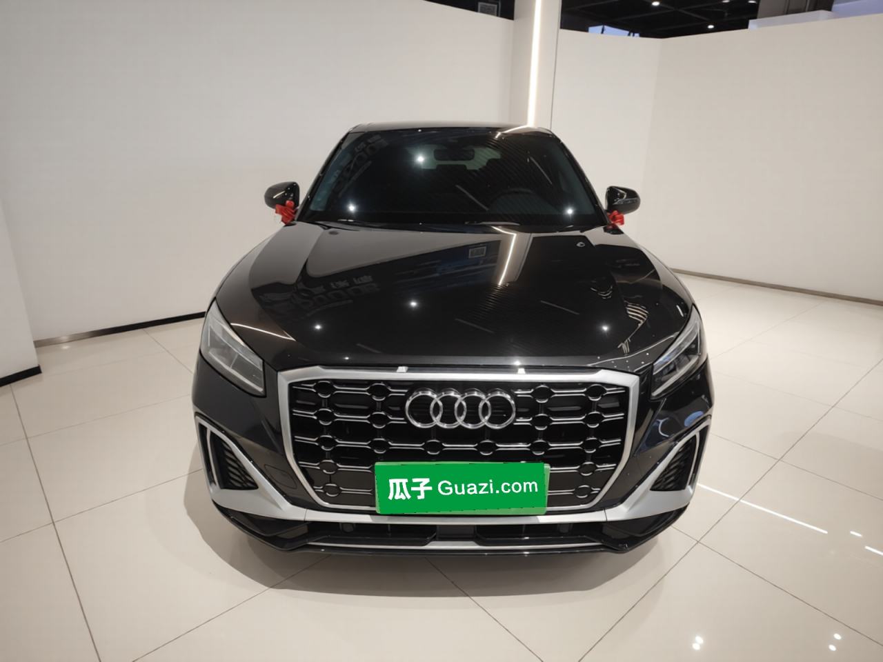 Audi Q2L - фото 1
