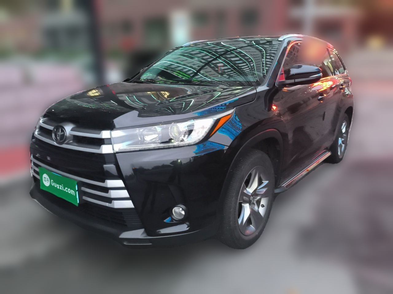 Toyota Highlander - фото 0