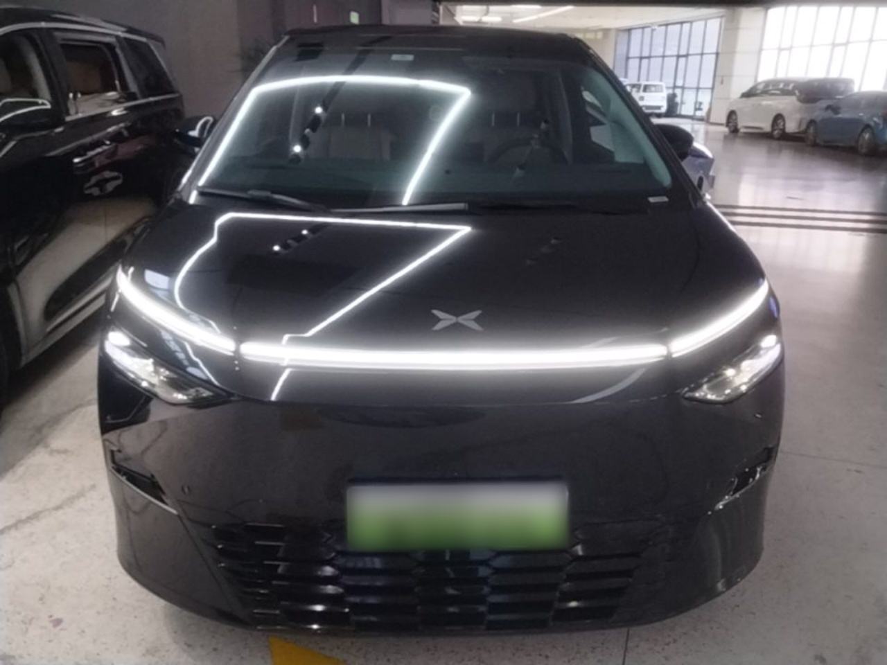 XPeng X9 - фото 1