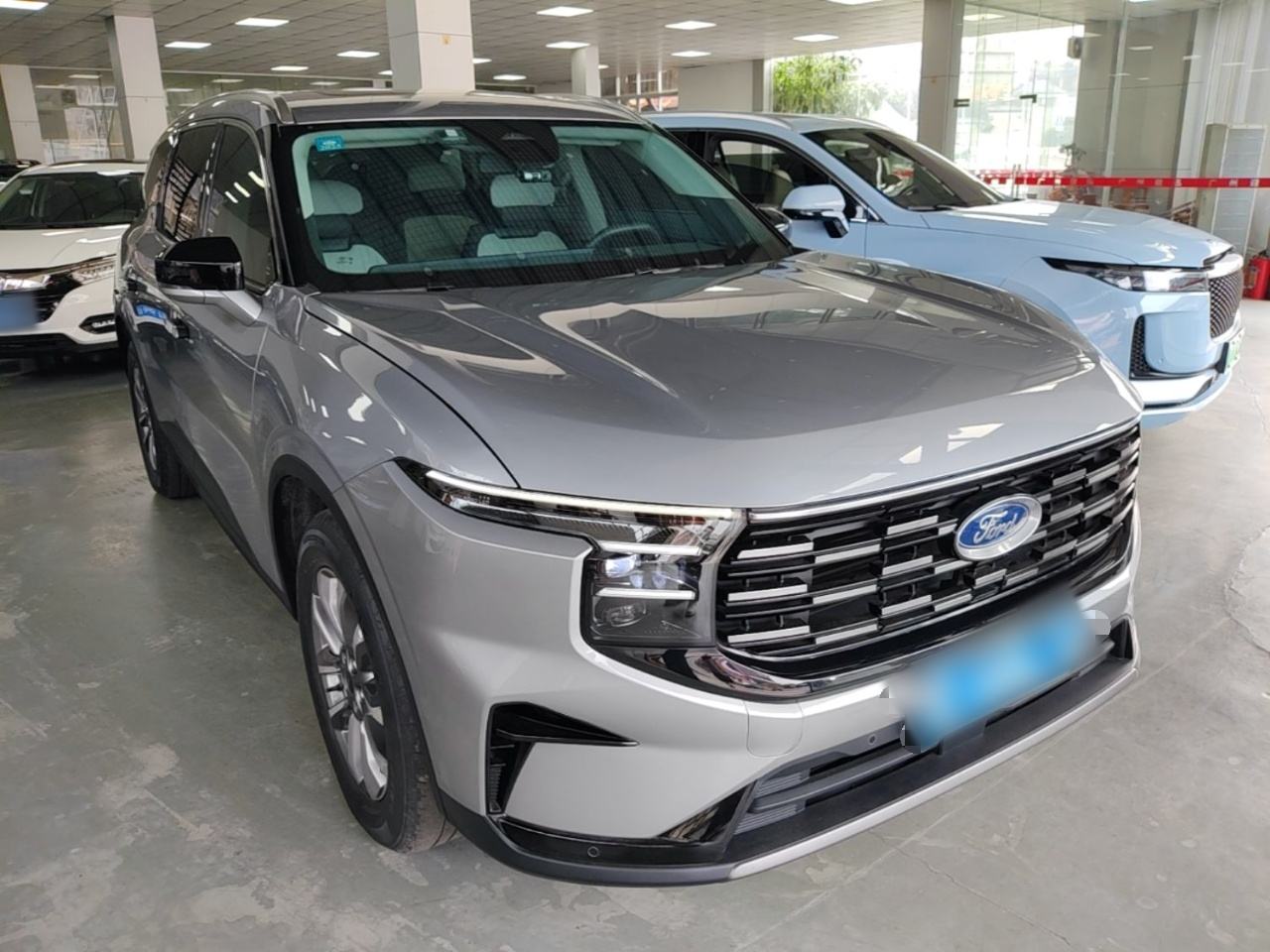Ford Edge - фото 2