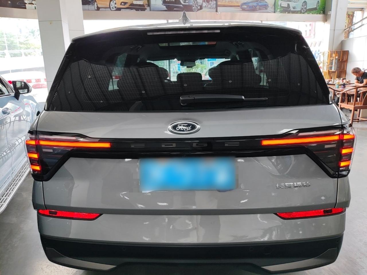 Ford Edge - фото 4