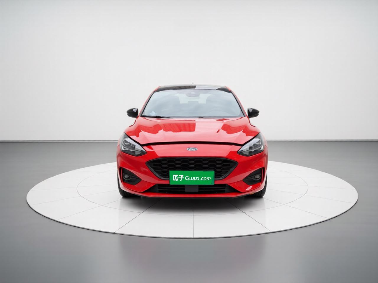 Ford Focus - фото 1
