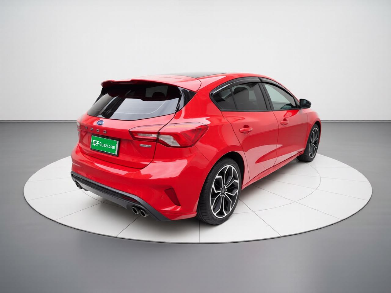 Ford Focus - фото 3