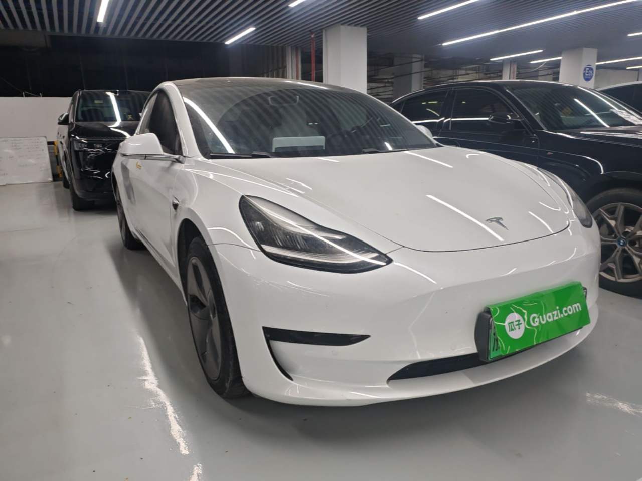 Tesla Model 3 (Import) - фото 2