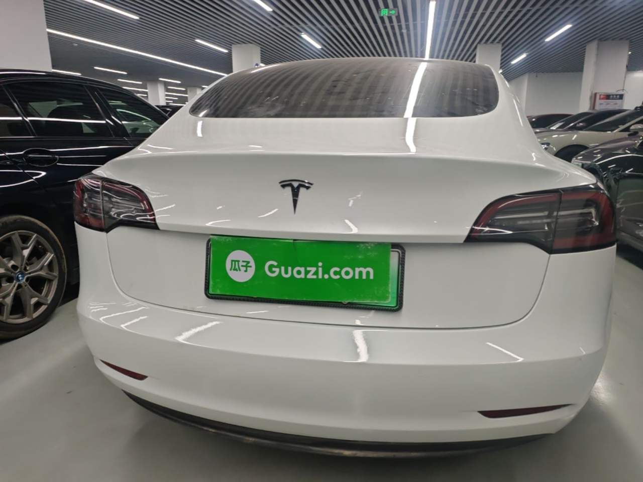 Tesla Model 3 (Import) - фото 4